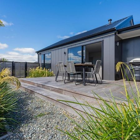 Lake House - Te Anau Holiday Home Екстер'єр фото