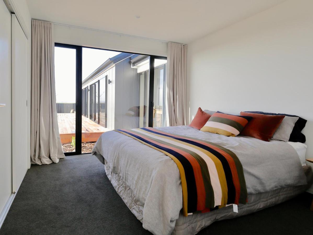 Lake House - Te Anau Holiday Home Екстер'єр фото