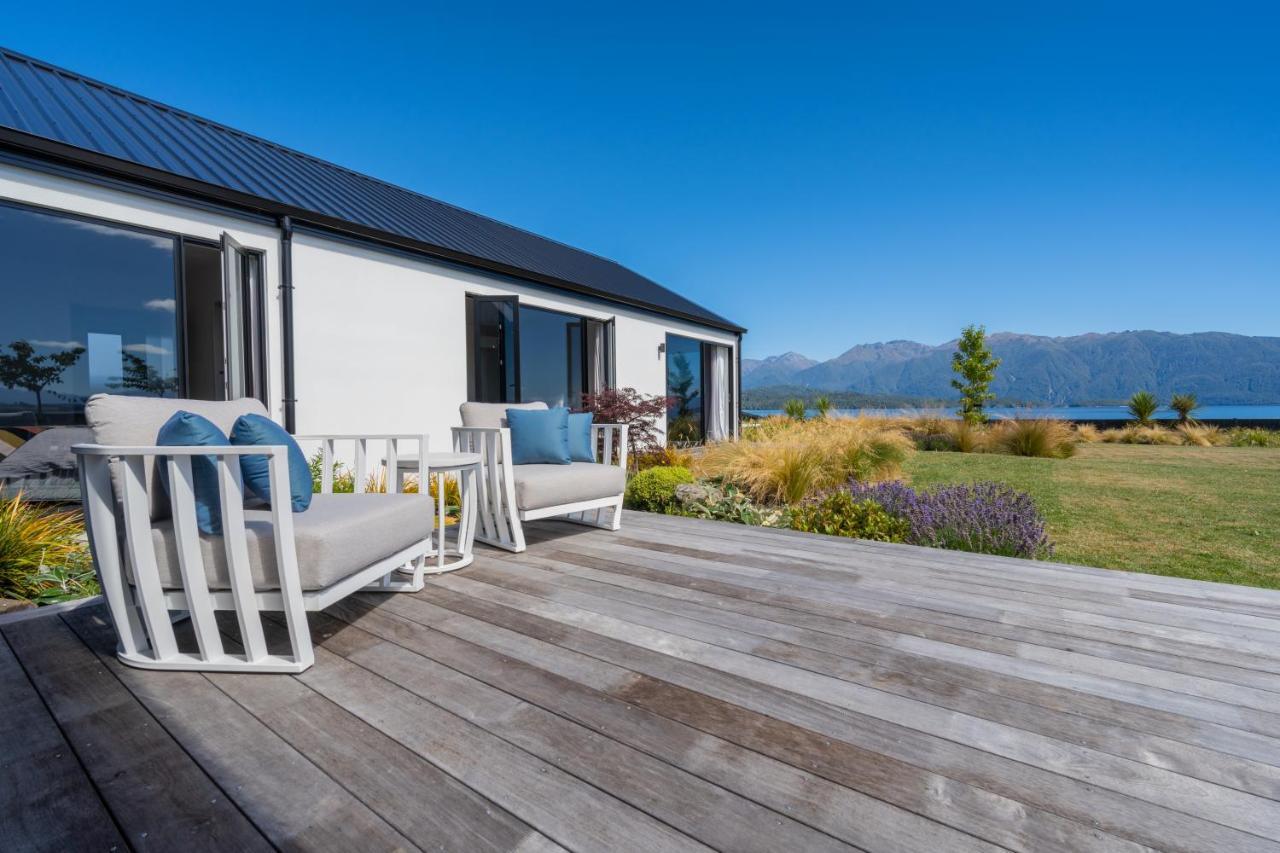 Lake House - Te Anau Holiday Home Екстер'єр фото
